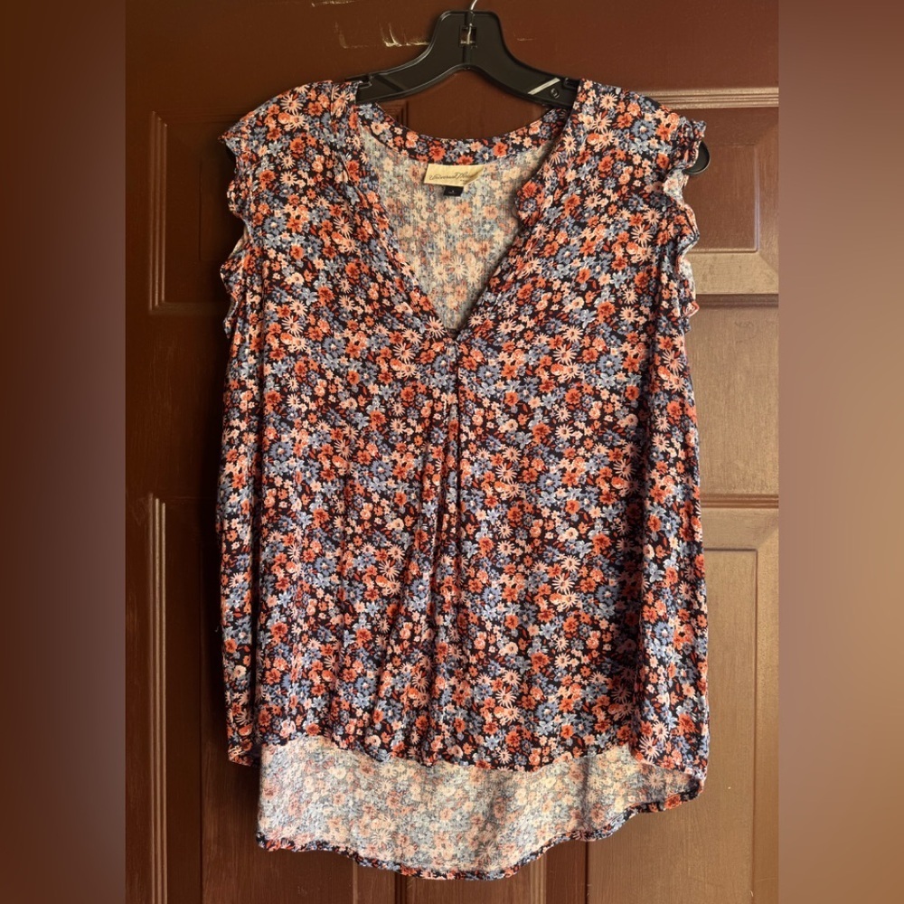 Universal Thread Ruffled Ruffled Sleeveless Floral Top Size Large